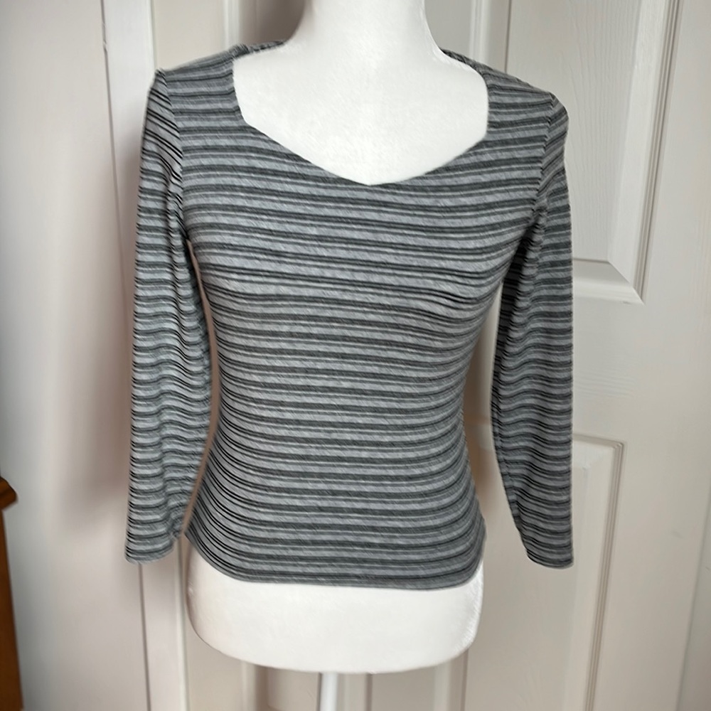 Express Sweetheart Neckline Gray w/Black Striped 3/4 Sleeve Top